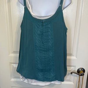3 Tank Tops Sz L Bundle